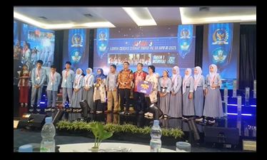 Juara Umum 3 "LOMBA CERDAS CERMAT EMPAT PILAR MPR RI"